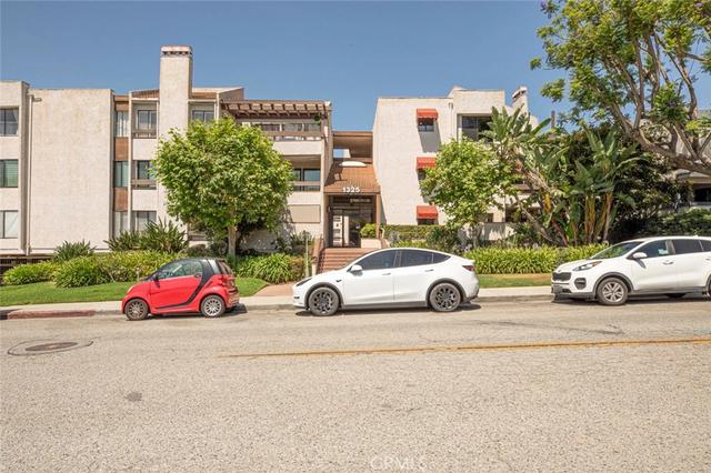 1325 Valley View Rd #301, Glendale, CA 91202
