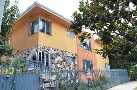749 S Berendo, Los Angeles, CA 90005