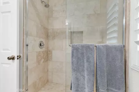 Bath - 792 Wind Willow Way, Simi Valley, CA 93065 photo 4 of 4