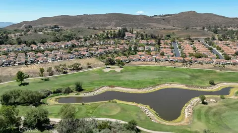 View/Area - 792 Wind Willow Way, Simi Valley, CA 93065 photo 6 of 10