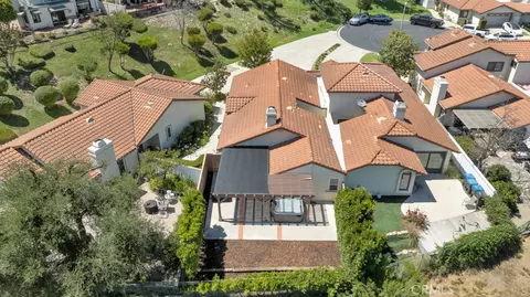 View/Area - 792 Wind Willow Way, Simi Valley, CA 93065 photo 2 of 10