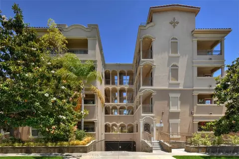 432 S Willaman Dr #401, Los Angeles, CA 90048