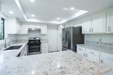 Kitchen - 9138 Tujunga Cyn, Tujunga, CA 91042 photo 2 of 3