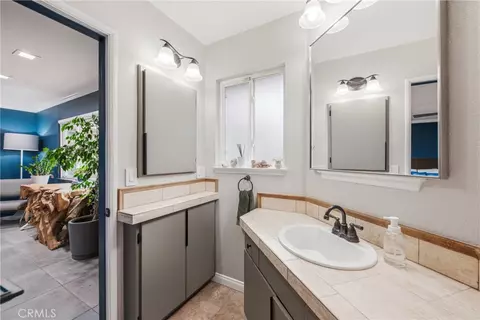 Bath - 1464 Bedford, Camarillo, CA 93010 photo 4 of 4