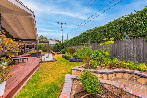 Exterior - 1464 Bedford, Camarillo, CA 93010 photo 4 of 18