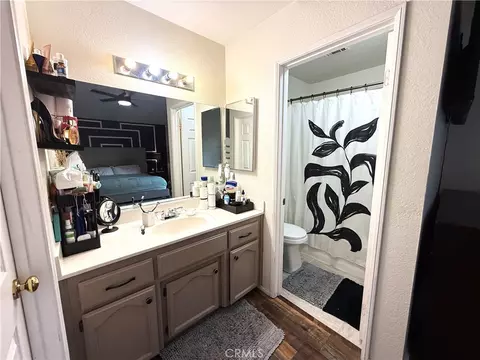 Bath - 1705 Lightcap St, Lancaster, CA 93535 photo 1 of 2
