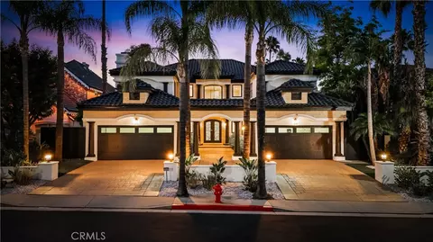 17437 Oak Creek Ct, Encino, CA 91316