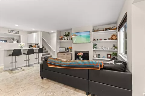 43481 30th W #2, Lancaster, CA 93536