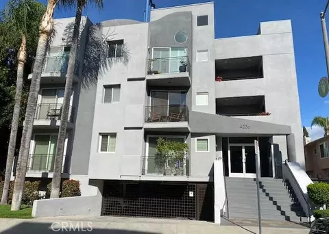 4236 Longridge Ave #105, Studio City, CA 91604