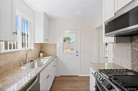 Kitchen - 9725 Haddon, Pacoima, CA 91331 photo 2 of 3