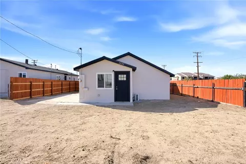 2494 Nadean, Mojave, CA 93501