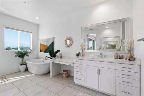 Bath - 84675 Lago Breeza Dr, Indio, CA 92203 photo 7 of 11