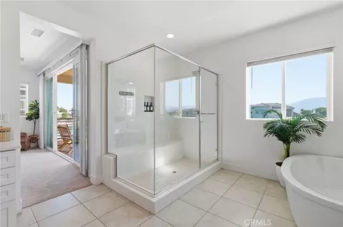 Bath - 84675 Lago Breeza Dr, Indio, CA 92203 photo 10 of 11