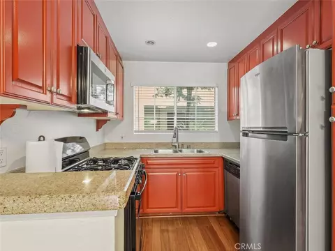 5540 S Owensmouth Ave #107, Woodland Hills, CA 91367