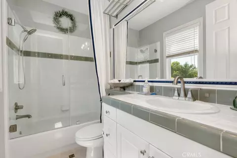 Bath - 7040 Hogan St, Moorpark, CA 93021 photo 7 of 8