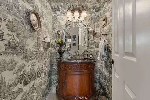 Bath - 7040 Hogan St, Moorpark, CA 93021 photo 1 of 8