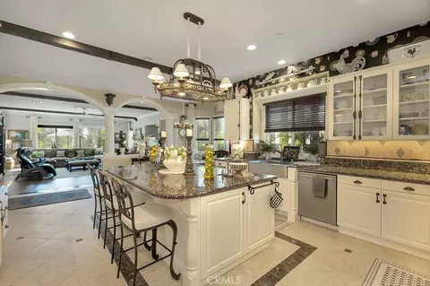 Kitchen - 7040 Hogan St, Moorpark, CA 93021 photo 4 of 5