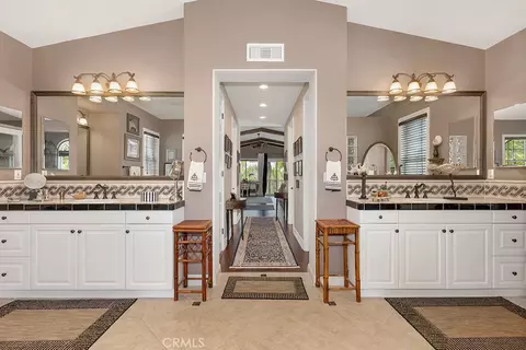 Entry Way - 7040 Hogan St, Moorpark, CA 93021 photo 7 of 7