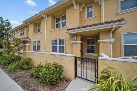 1690 Heywood #C, Simi Valley, CA 93065