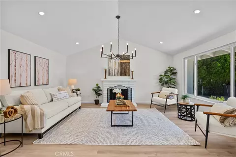 Living - 28116 Oaklar, Saugus, CA 91350 photo 1 of 3