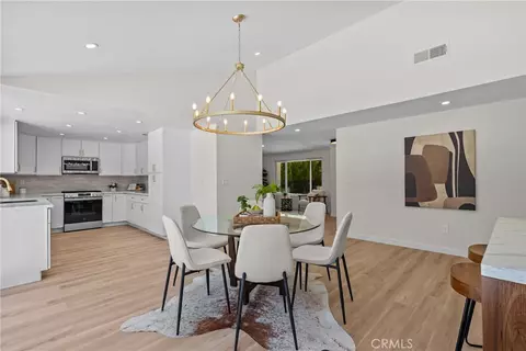 Dining - 28116 Oaklar, Saugus, CA 91350 photo 3 of 3