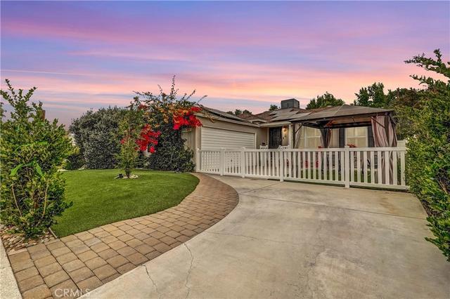 17415 Victory Blvd, Van Nuys, CA 91406