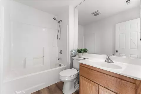 Bath - 38208 Grant Dr, Palmdale, CA 93552 photo 1 of 3