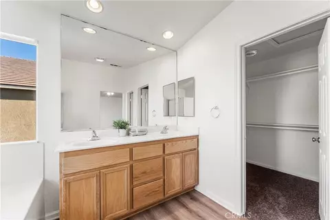 Entry Way - 38208 Grant Dr, Palmdale, CA 93552 photo 6 of 6
