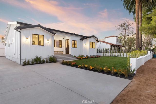 5537 Sunnyslope Ave, Sherman Oaks, CA 91401