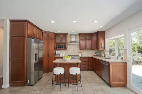 Kitchen - 1529 Omalley Ave, Upland, CA 91786 photo 2 of 4