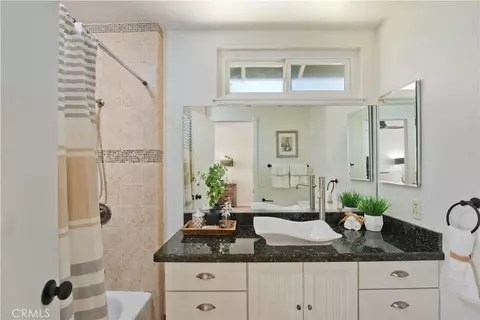 Bath - 1529 Omalley Ave, Upland, CA 91786 photo 1 of 3