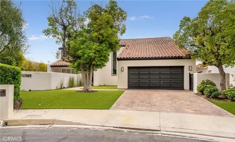 24408 Voltara Ct, Calabasas, CA 91302