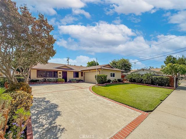 10514 Hillview Ave, Chatsworth, CA 91311