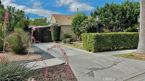 Exterior - 20355 Mobile, Winnetka, CA 91306 photo 2 of 9