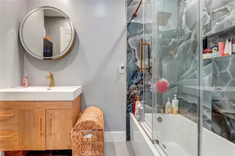 Bath - 20355 Mobile, Winnetka, CA 91306 photo 1 of 3