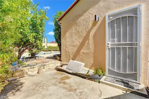 Exterior - 20355 Mobile, Winnetka, CA 91306 photo 5 of 9