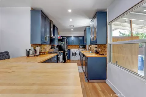 Other - 20355 Mobile, Winnetka, CA 91306 photo 2 of 14
