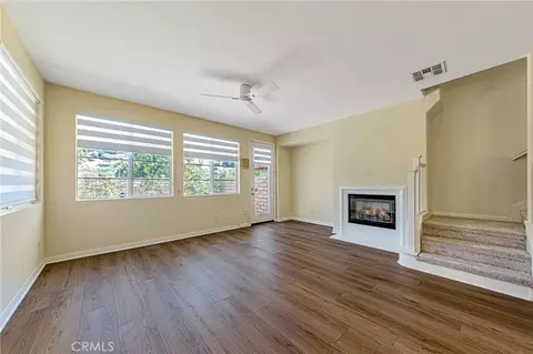 Living - 19523 Opal Ln, Saugus, CA 91350 photo 4 of 5