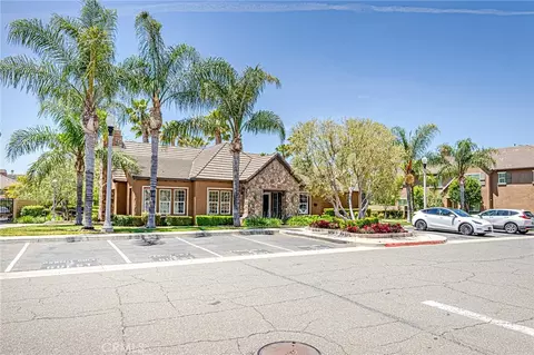Exterior - 19523 Opal Ln, Saugus, CA 91350 photo 6 of 8
