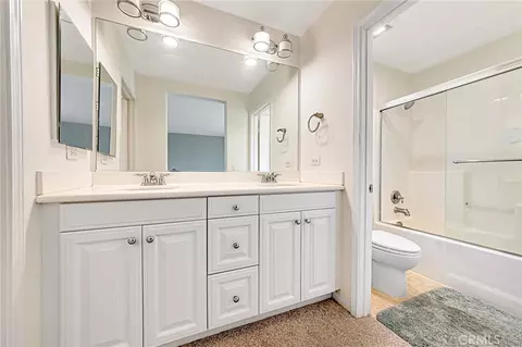 Bath - 19523 Opal Ln, Saugus, CA 91350 photo 1 of 3
