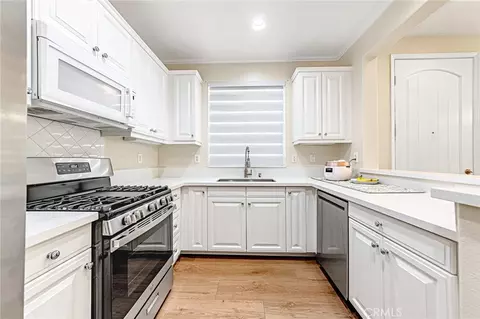 Kitchen - 19523 Opal Ln, Saugus, CA 91350 photo 1 of 3