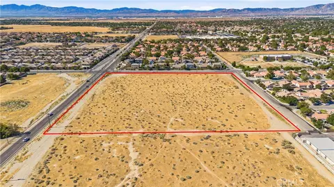 2000 E Lancaster Blvd, Lancaster, CA 93535 photo 5