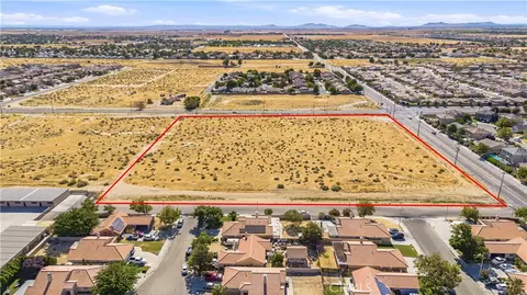 2000 E Lancaster Blvd, Lancaster, CA 93535 photo 3