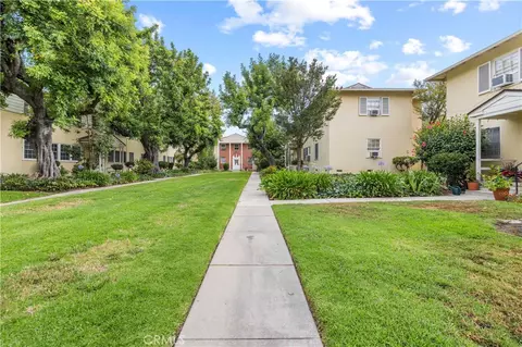Exterior - 527 E Maple, Glendale, CA 91205 photo 2 of 15