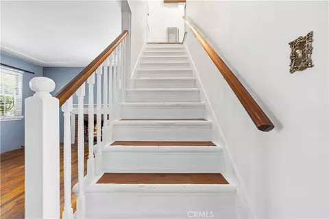 Entry Way - 527 E Maple, Glendale, CA 91205 photo 1 of 1