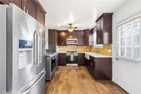 Kitchen - 527 E Maple, Glendale, CA 91205 photo 3 of 4