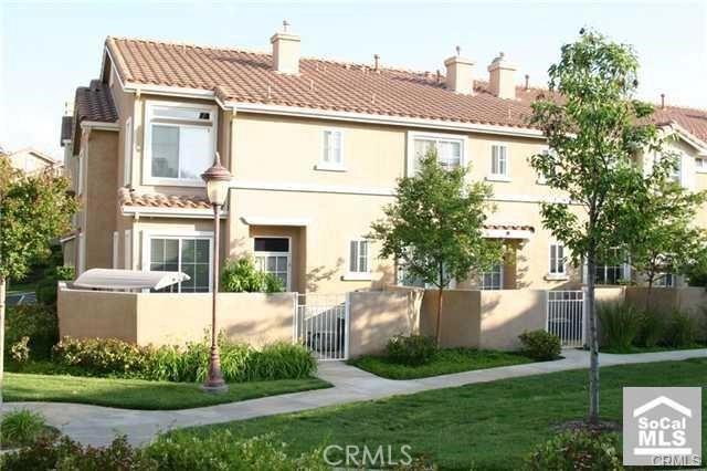 25712 Holiday Cir #A, Stevenson Ranch, CA 91381