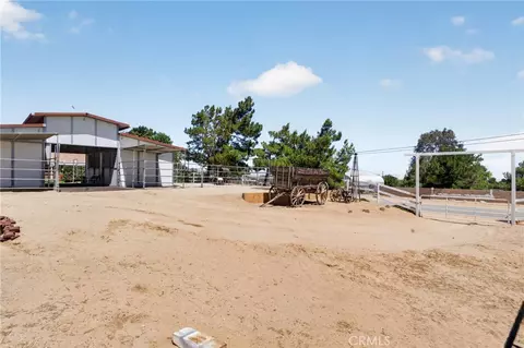 Exterior - 35962 52nd E, Palmdale, CA 93552 photo 10 of 11