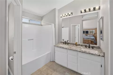 Bath - 35962 52nd E, Palmdale, CA 93552 photo 1 of 3