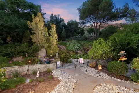 Exterior - 2114 Laura Dr, Escondido, CA 92027 photo 8 of 11